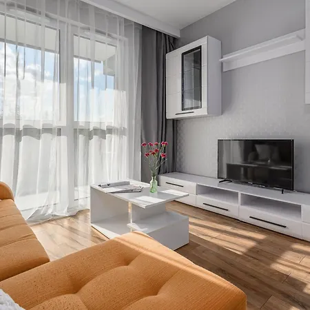 Shortstaypoland Urwana B149 * ורשה